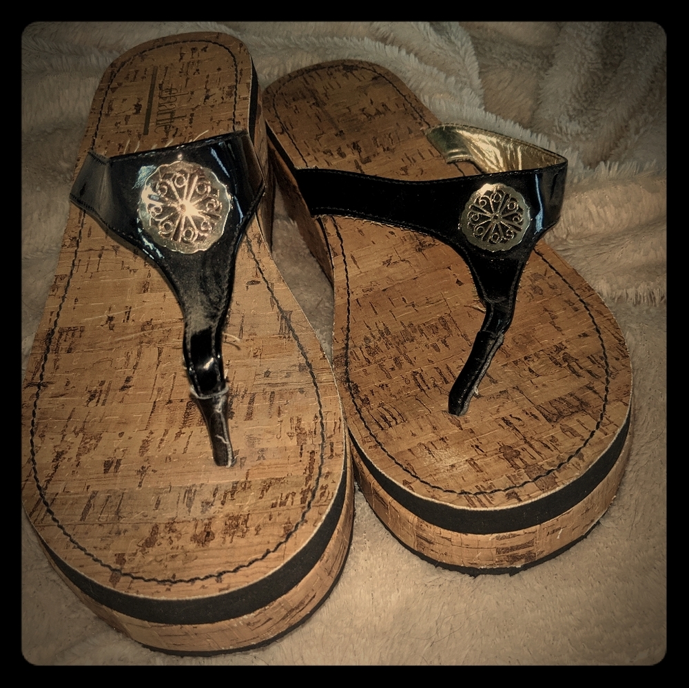 Sandels with heel